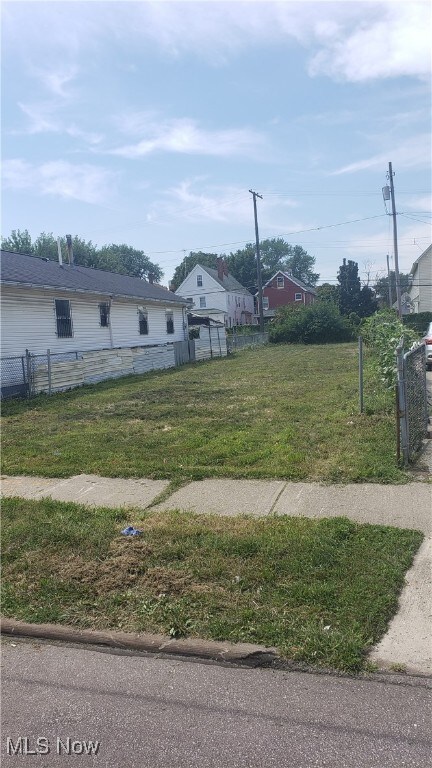 1766-1768 E 36th St, Cleveland, OH 44114