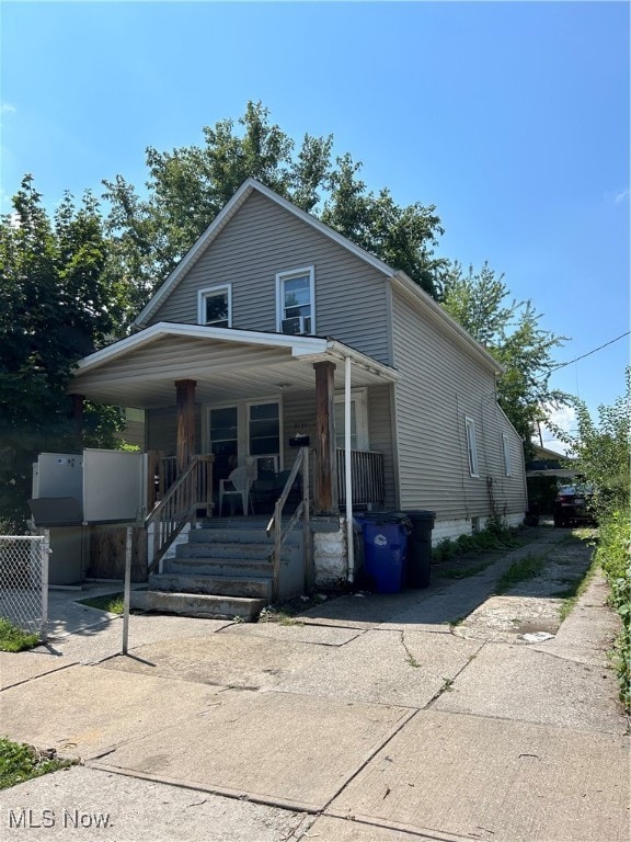 view of front of house with a porch