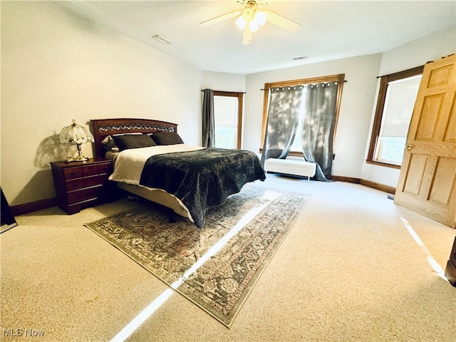 bedroom featuring ceiling fan