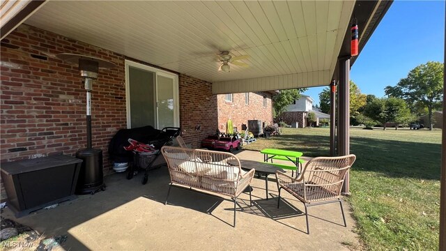 view of patio / terrace with ceiling fan