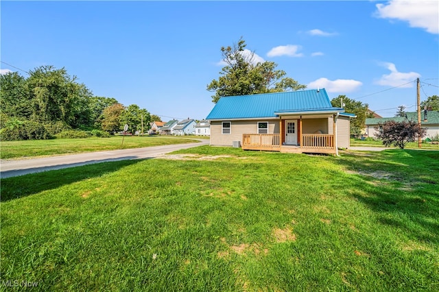 exterior space featuring a lawn