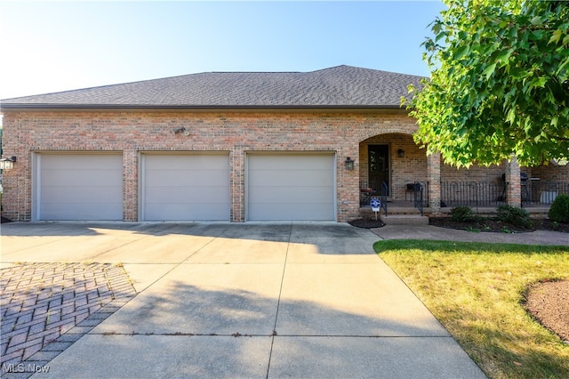 view of front of house featuring a garage