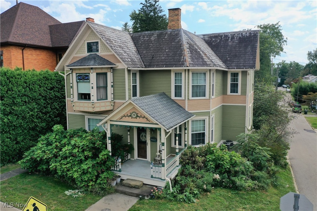 view of front of property with a porch