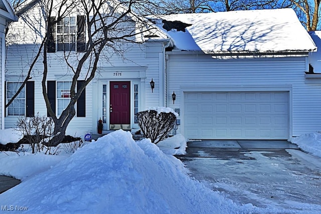 view of front facade with a garage