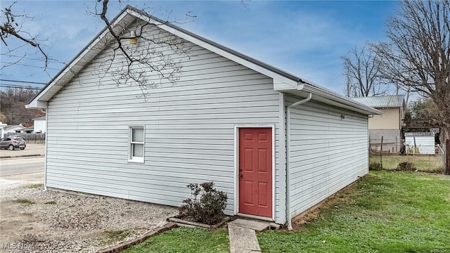 exterior space featuring a lawn