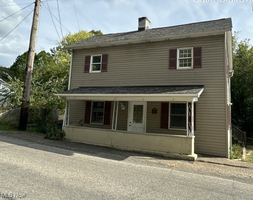 view of front of property with covered porch