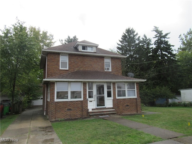 view of front of house featuring a front yard