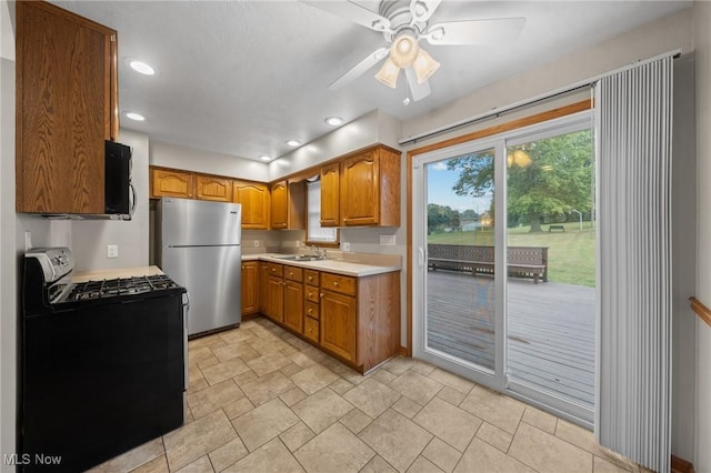 25 S Van Buren Ave, Barberton, OH 44203 - photo 9