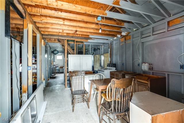 basement featuring separate washer and dryer