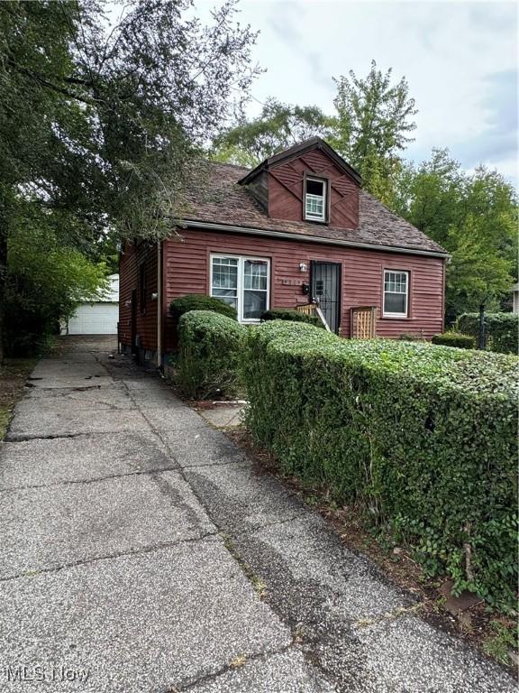 9809 Marah Ave, Cleveland, OH 44104 - photo 3
