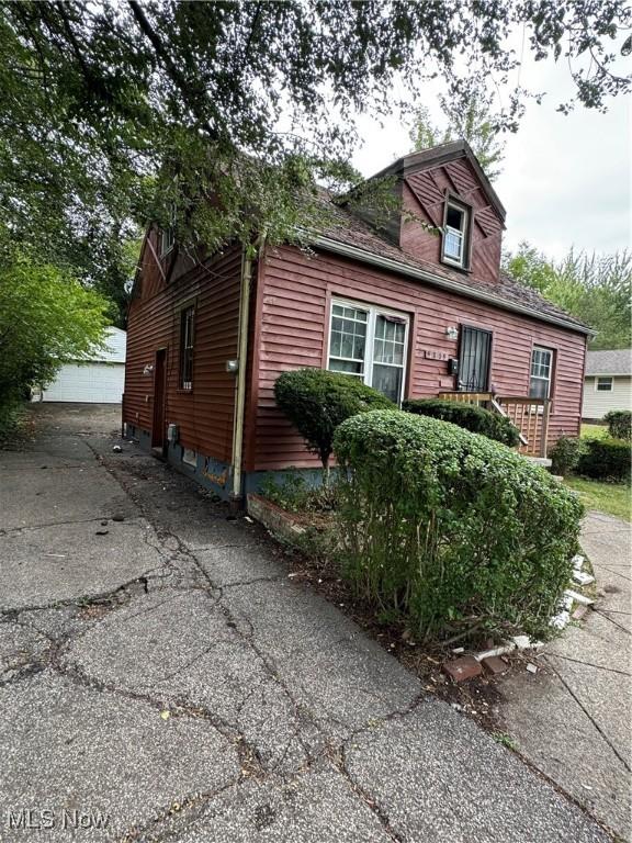 9809 Marah Ave, Cleveland, OH 44104 - photo 5