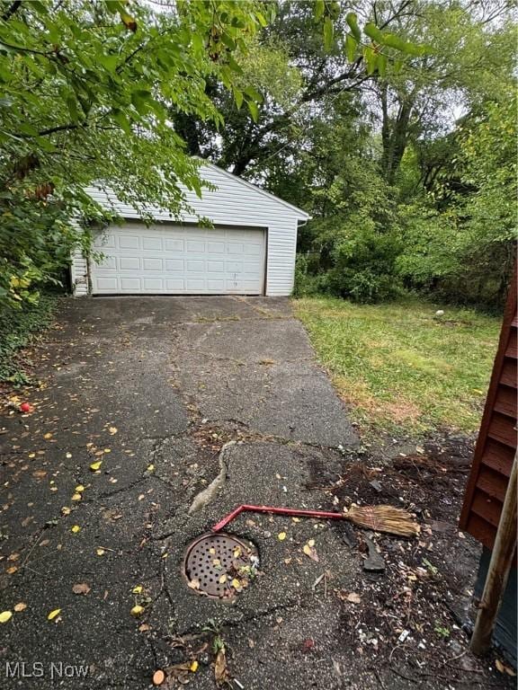 9809 Marah Ave, Cleveland, OH 44104 - photo 6