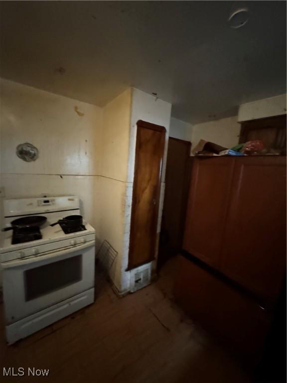 9809 Marah Ave, Cleveland, OH 44104 - photo 14