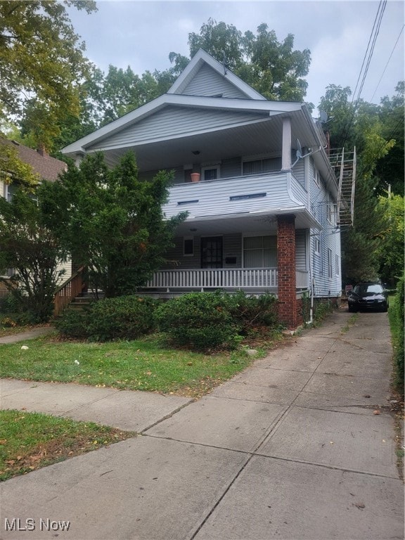 view of front of property with covered porch