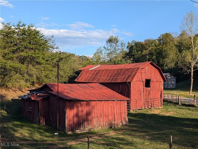 10206 Gillespie Run Rd, Petroleum, WV 26161 - view of barn