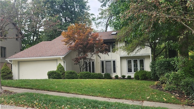 view of front of home featuring a front yard