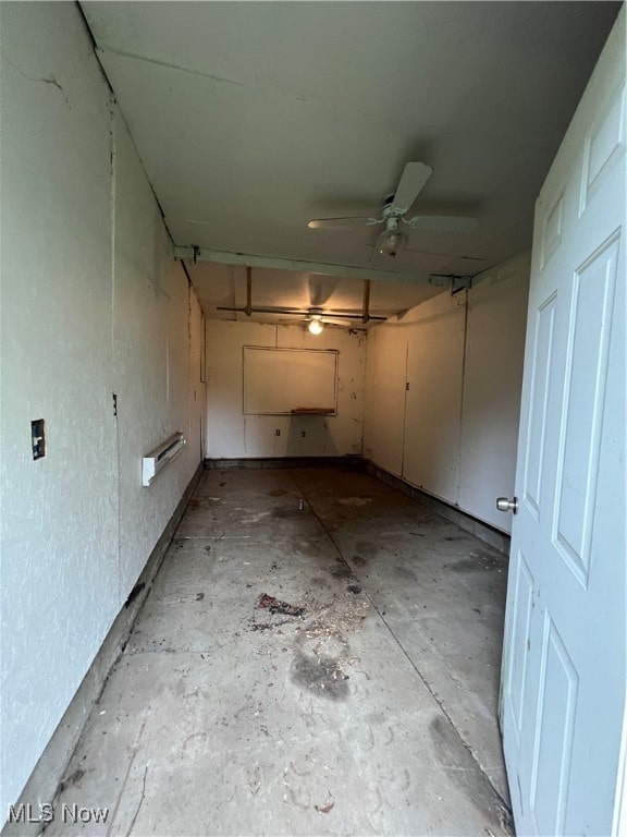 garage with ceiling fan