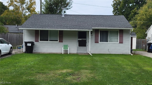 view of front of house with a front yard