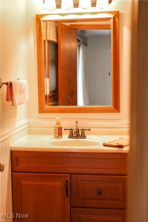 bathroom featuring vanity