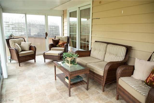 view of sunroom / solarium