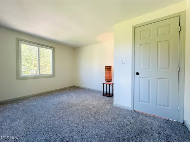 view of carpeted spare room