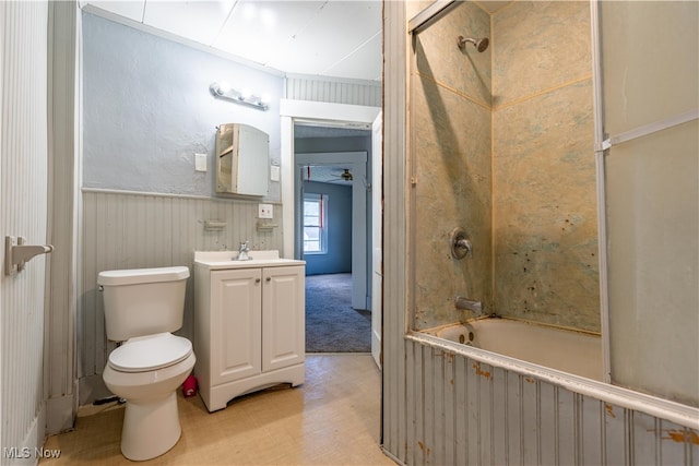 full bathroom with vanity, toilet, and tiled shower / bath