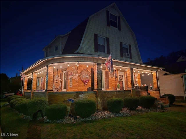 exterior space featuring a lawn