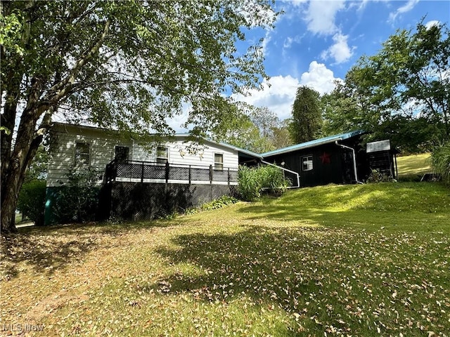 70571 Pine Hollow Rd, Bridgeport, OH 43912 - view of grassy yard