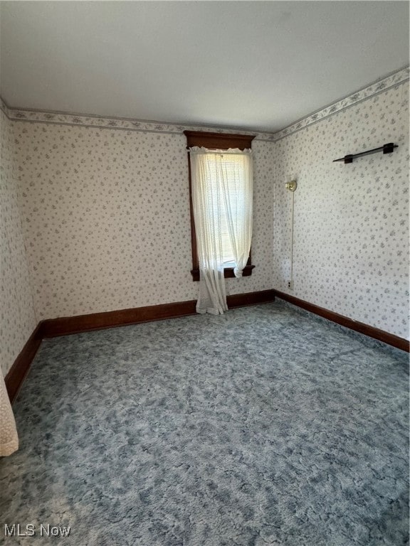 view of carpeted spare room