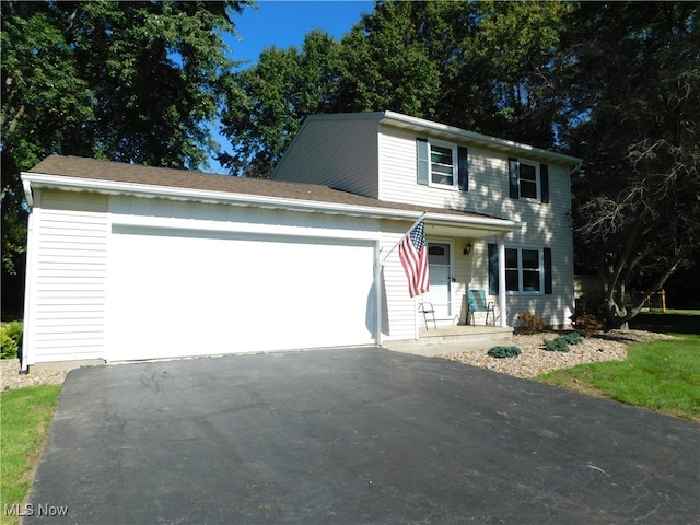 view of front facade with a garage