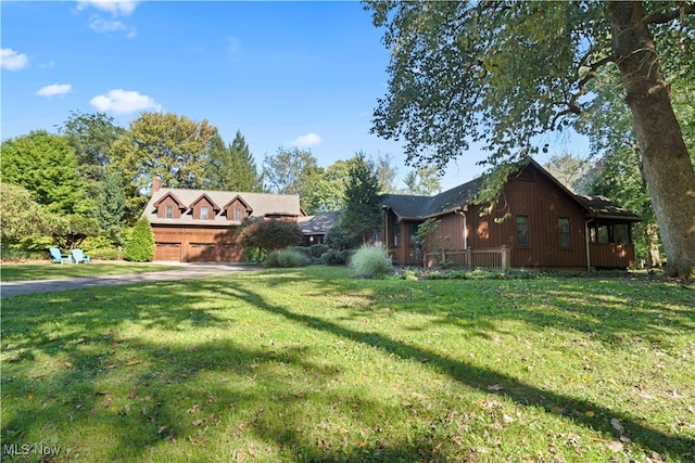 view of front of home with a front lawn