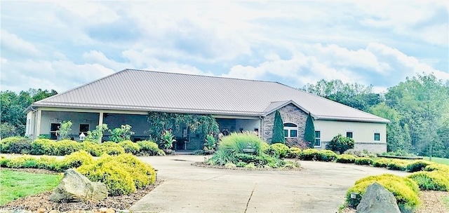 view of front of home