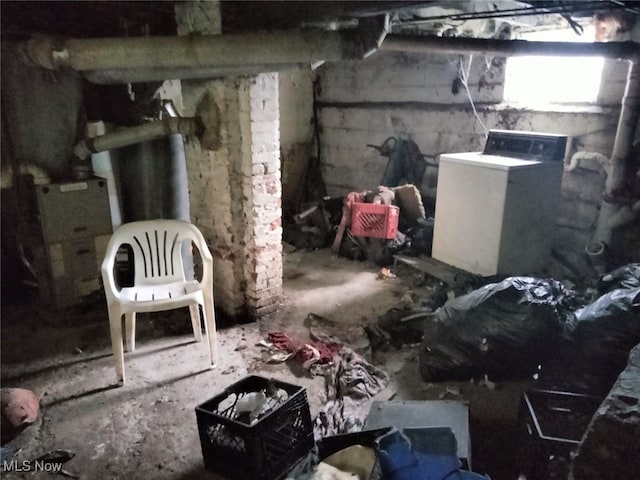 miscellaneous room featuring washer / dryer