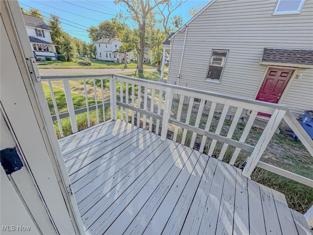 1504 W 19th St, Lorain, OH 44052 - wooden terrace with a residential view