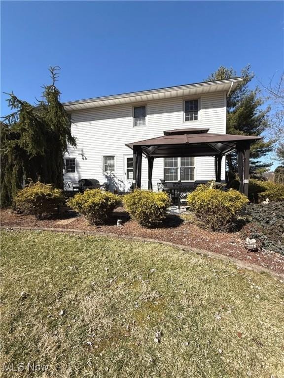 120 Woodcrest Dr, Marietta, OH 45750 - back of property with a gazebo and a yard