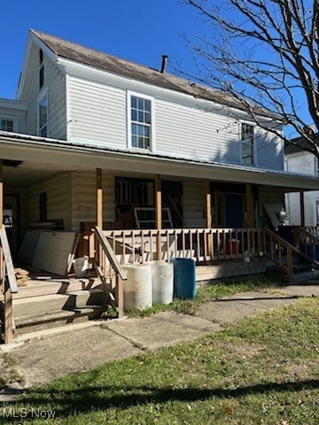 view of front of house with a porch