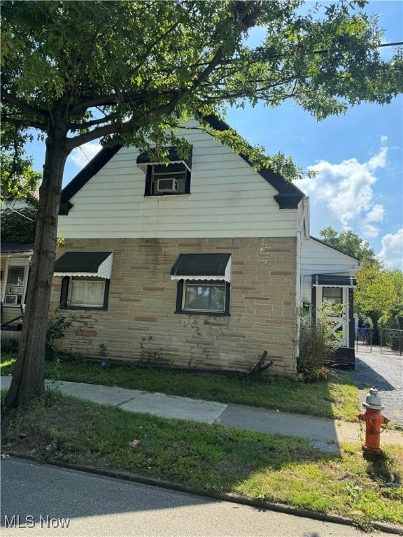 view of side of property