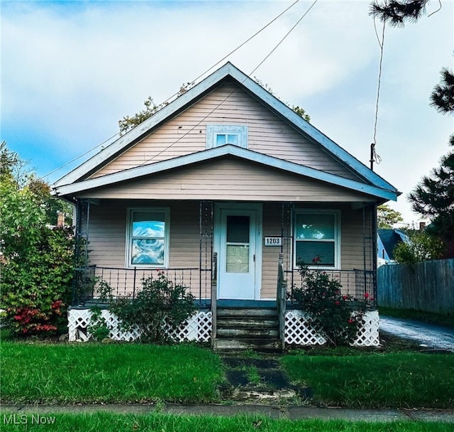 bungalow-style house featuring covered porch