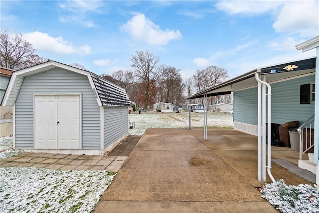 exterior space featuring a storage shed