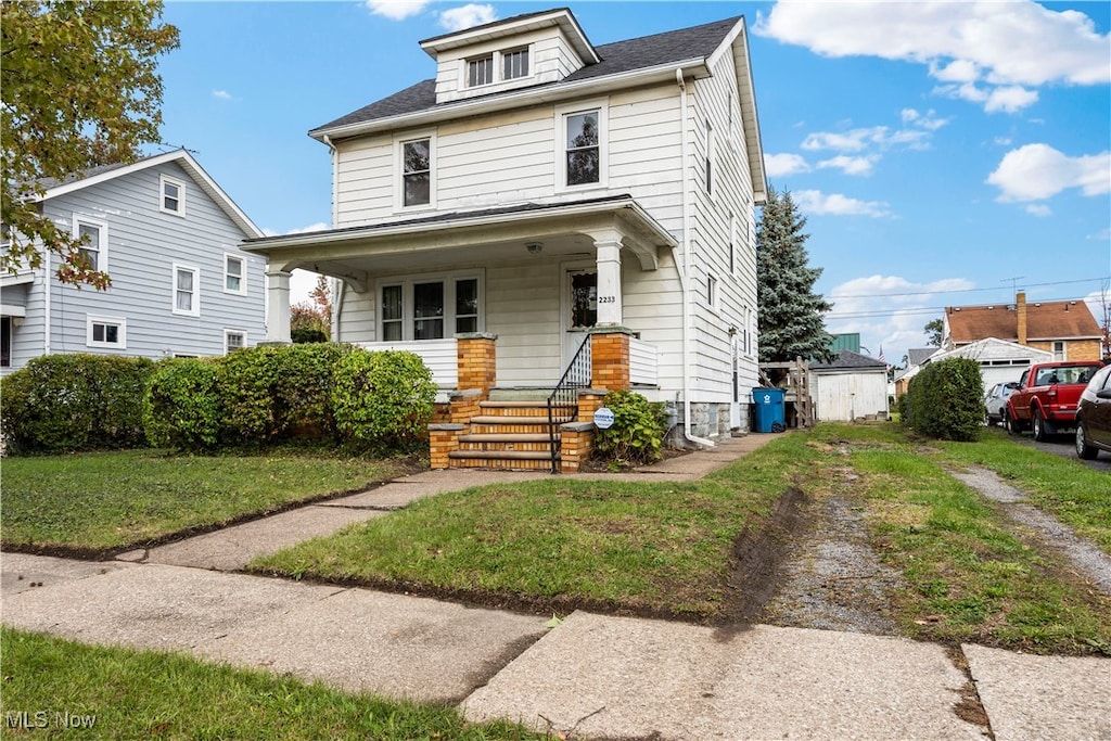 view of front property