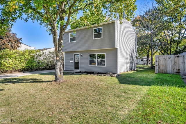 view of front of home with a front yard