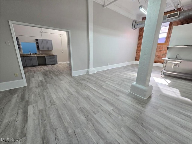 1667 E 40th St, Cleveland, OH 44103 - photo 30