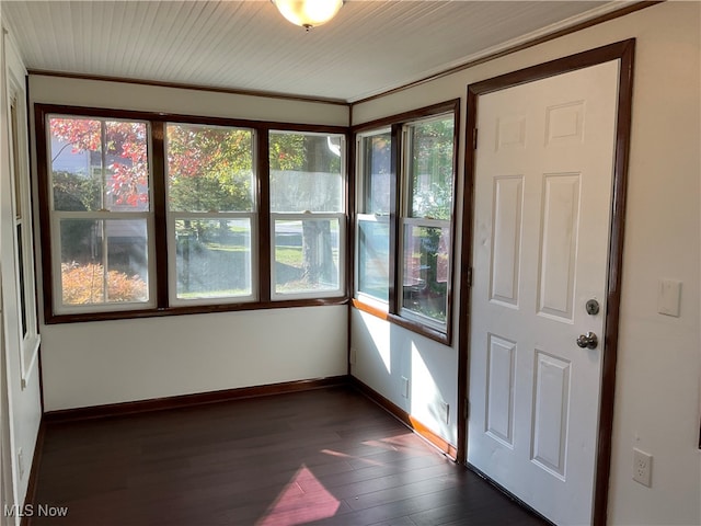 unfurnished sunroom with a healthy amount of sunlight