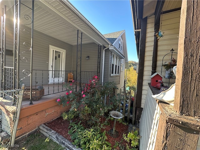 deck with covered porch