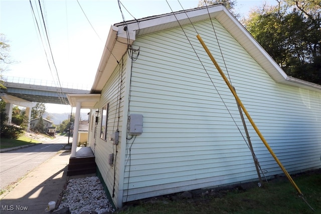 view of home's exterior