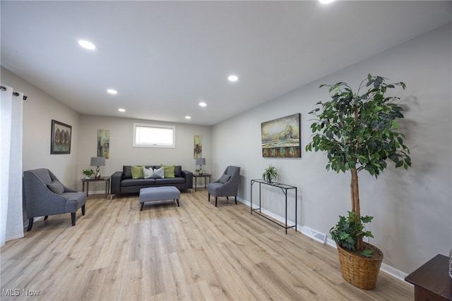 living area with light wood-type flooring