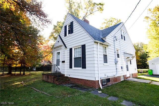 exterior space featuring a lawn