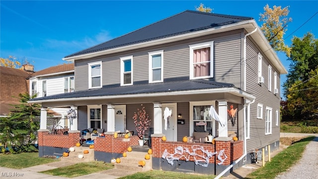 view of front of house featuring a porch