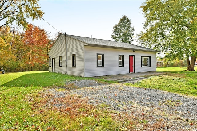 view of front of home with a front yard