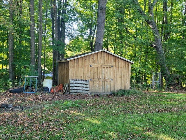 view of outdoor structure